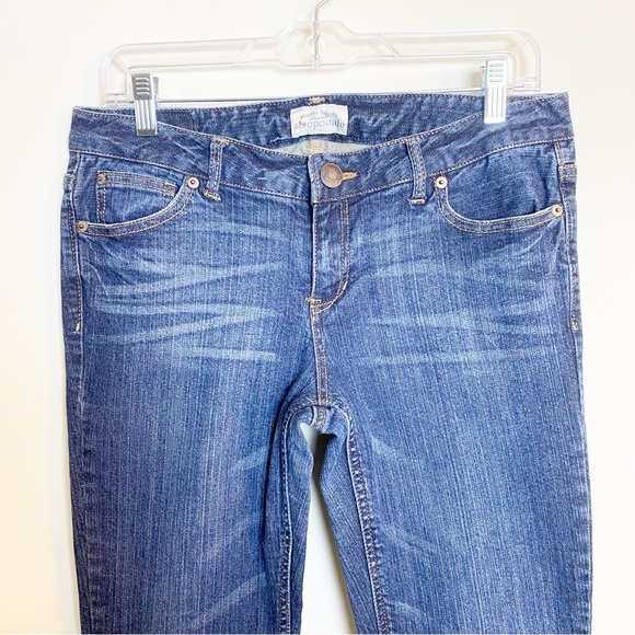 Aeropostale Hailey Flare Leg Denim Jeans Medium Wash Womens 9/10 Short - Picture 3 of 8